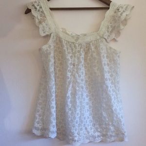PINKY lace scalloped top